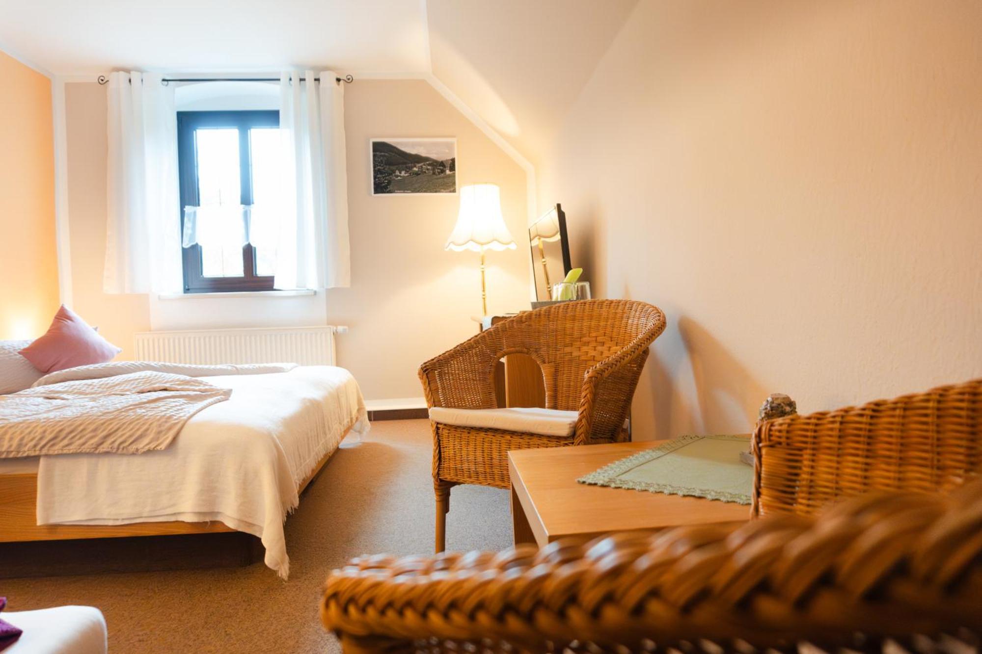 Gasthof Und Pension Hammerschaenke Wildenthal Стая снимка
